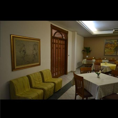 Albergo Ristorante San Tommaso Aquino ภายนอก รูปภาพ